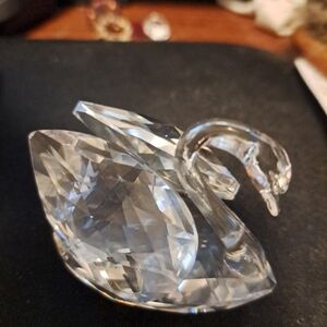 Swarovski Crystal Swan 7633NR063000 Like New Vintage